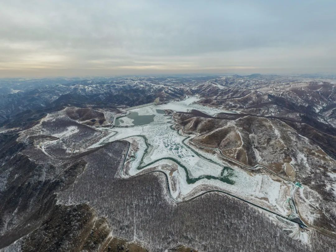 半岛.体育 (中国) 官方网站瓣瓣同心丨专访承德市委柴宝良：承德要当好首都绿色生(图5)